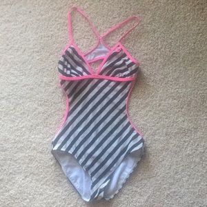 Bathing suit